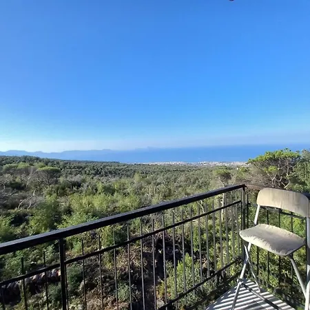 Vesuvio Tana Bnb *